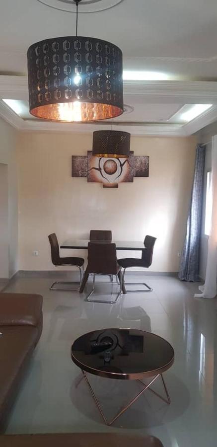 Your Home II Yaoundé Exterior photo